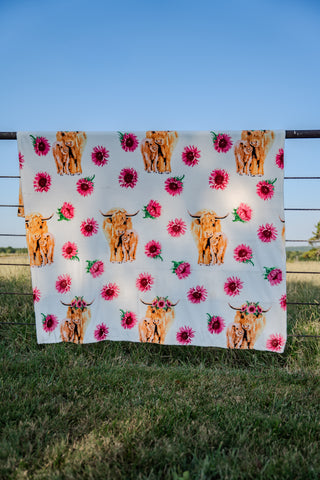 DOORBUSTER The Highland Blooms Blanket