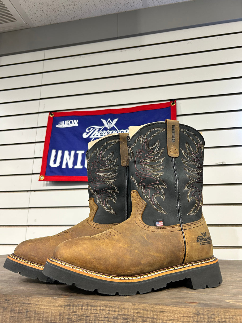 THOROGOOD Wellington Waterproof Work Boots Men\'s 10.5 EE Brown 814-4330  EH SR Thorogood Square Toe Wellington 11 main image 3