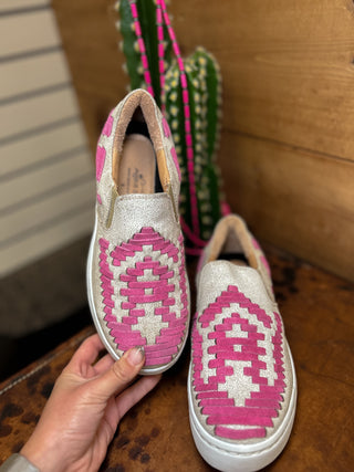 The Dakota {Pink}
