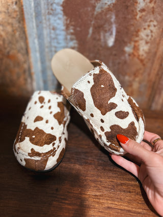 The Twisted X Women's Mule {Cowhide}