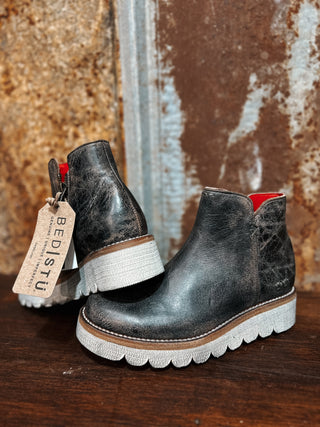 Bedstu Lydyi Boots {Black Lux}