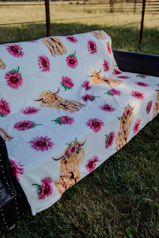 DOORBUSTER The Highland Blooms Blanket