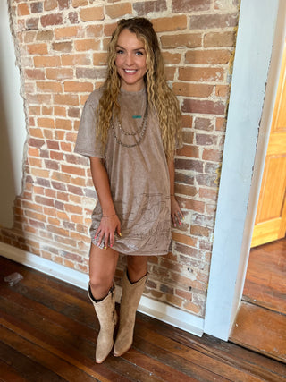 ariat-road-trip-western-t-shirt-dress-8