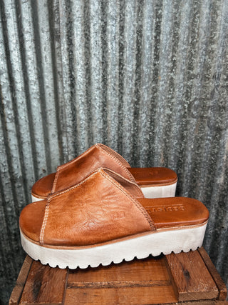 bedstu-leather-platform-slide-7