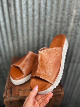 bedstu-leather-platform-slide-8