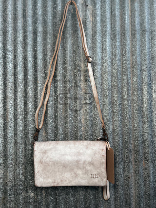 bedstu-nectar-lux-crossbody-wristlet-2