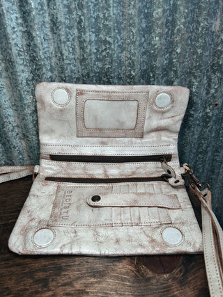 bedstu-nectar-lux-crossbody-wristlet-6