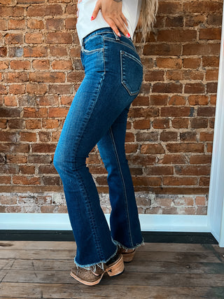 vervet-frayed-hem-boot-cut-jeans-3