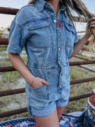 womens-light-wash-short-sleeve-denim-romper-3