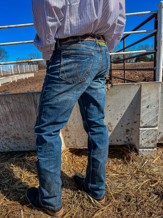 wrangler-slim-straight-1