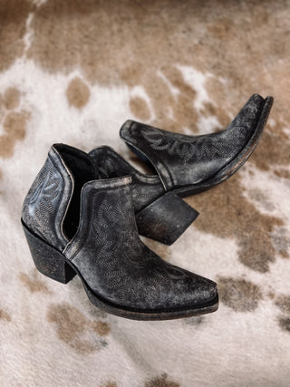 The Dixon Bootie {Naturally Distressed Black}