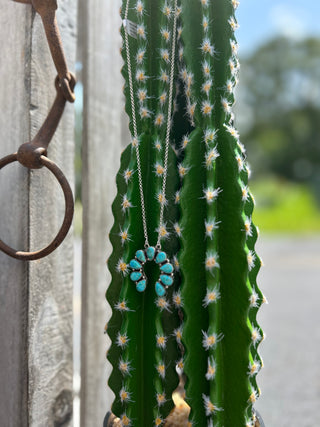 The Kingman Naja Horseshoe Necklace