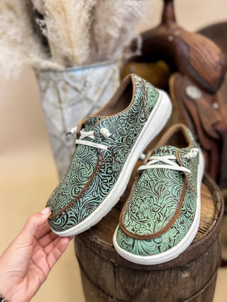 The Tooled Hilo in Turquoise