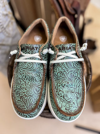 The Tooled Hilo in Turquoise