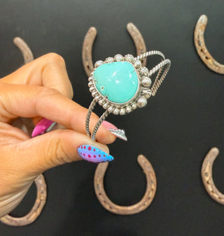 The Carico Mini Twist Cuff