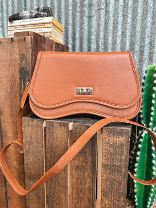 american-darling-saddle-brown-purse-1