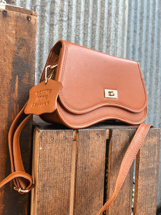 american-darling-saddle-brown-purse-2