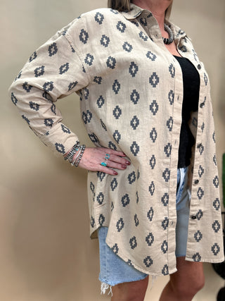 ariat-poppy-over-sized-shirt-5