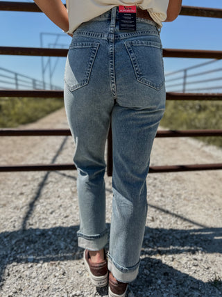 rock-and-roll-denim-distressed-straight-crop-jean-3