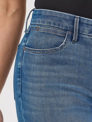 Wrangler Women's Bespoke Bootcut Jean {Regina}