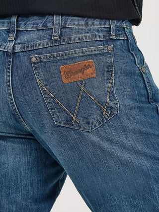 Wrangler Men's Retro Relaxed Bootcut Jeans {True Blue Wash}